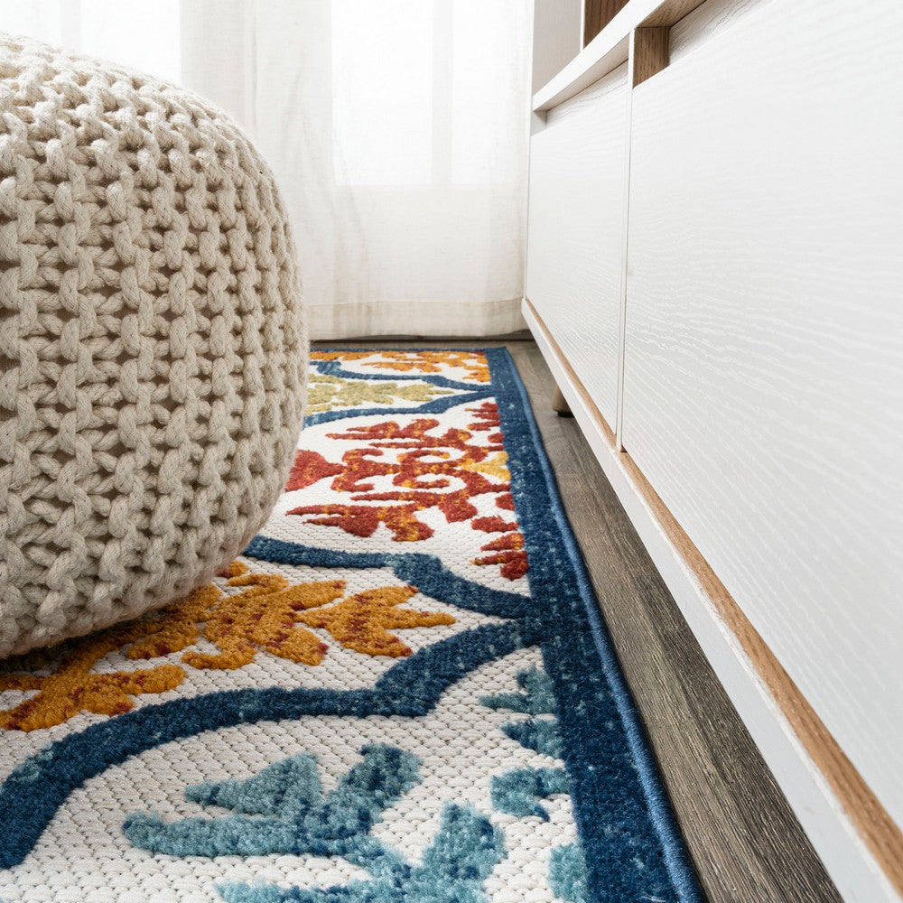 Hamilton Cassis Ornate Ogee Trellis Indoor/Outdoor Area Rug