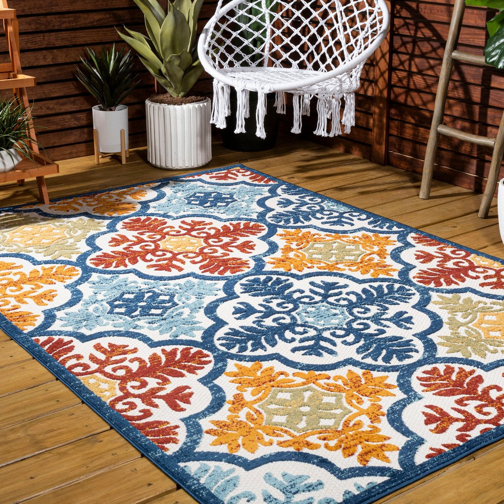 Hamilton Cassis Ornate Ogee Trellis Indoor/Outdoor Area Rug