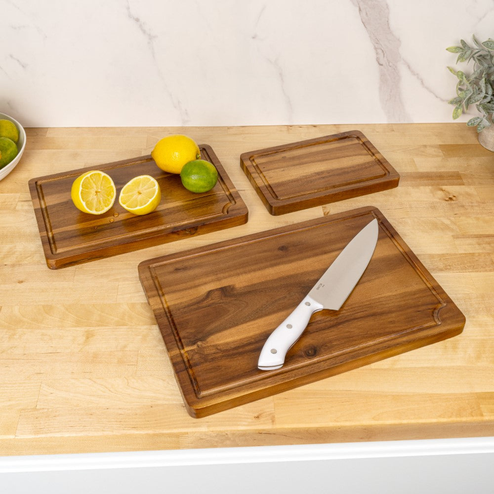 Savora Handcrafted Acacia Wood Grain Reversible Cutting Board with Juice Grooves and Built-In Handle