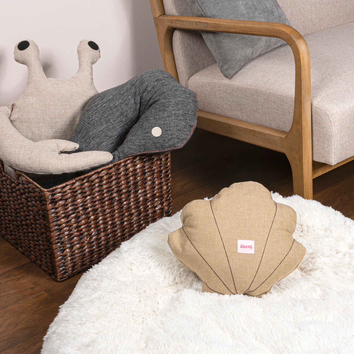 Edisto Stuffed Dog Toy Set