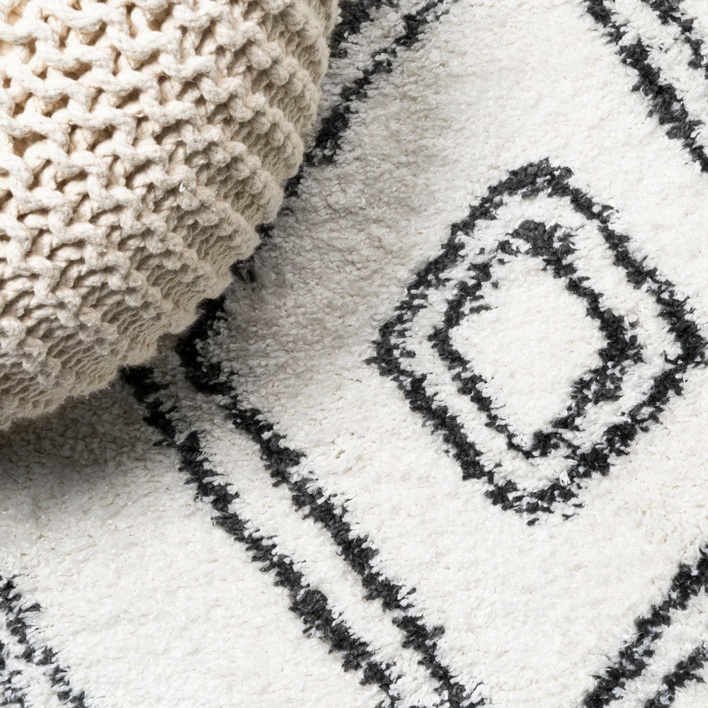 Porirua Deia Moroccan Style Diamond Area Rug