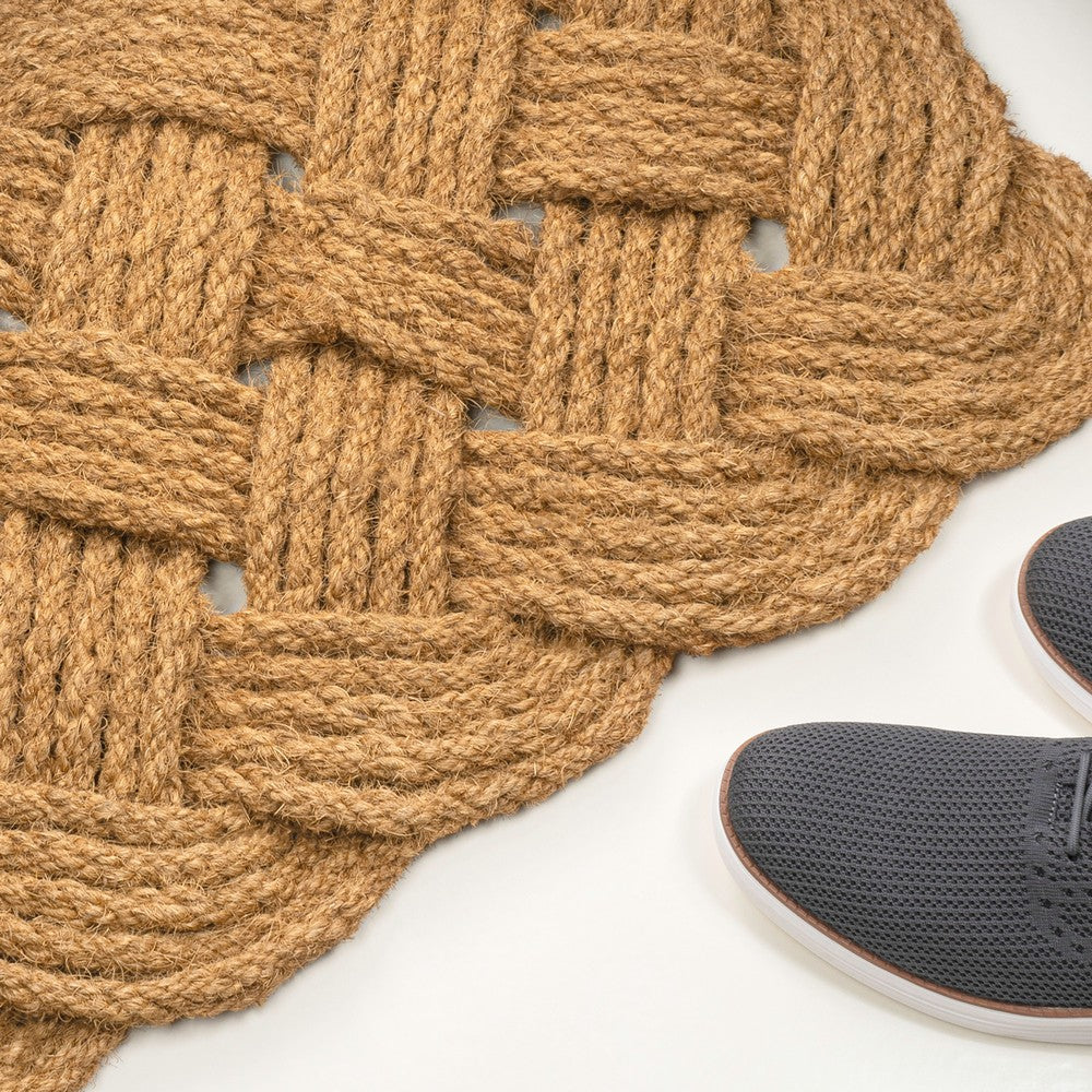 Ocean Classic Coastal Scalloped Basketweave Indoor/Outdoor Coir Mat