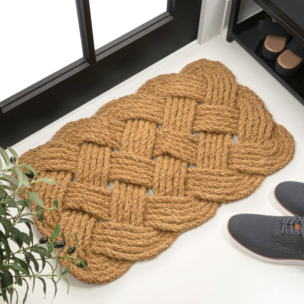 Ocean Classic Coastal Scalloped Basketweave Indoor/Outdoor Coir Mat