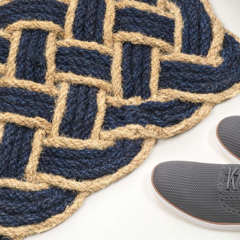 Ocean Classic Coastal Scalloped Basketweave Indoor/Outdoor Coir Mat