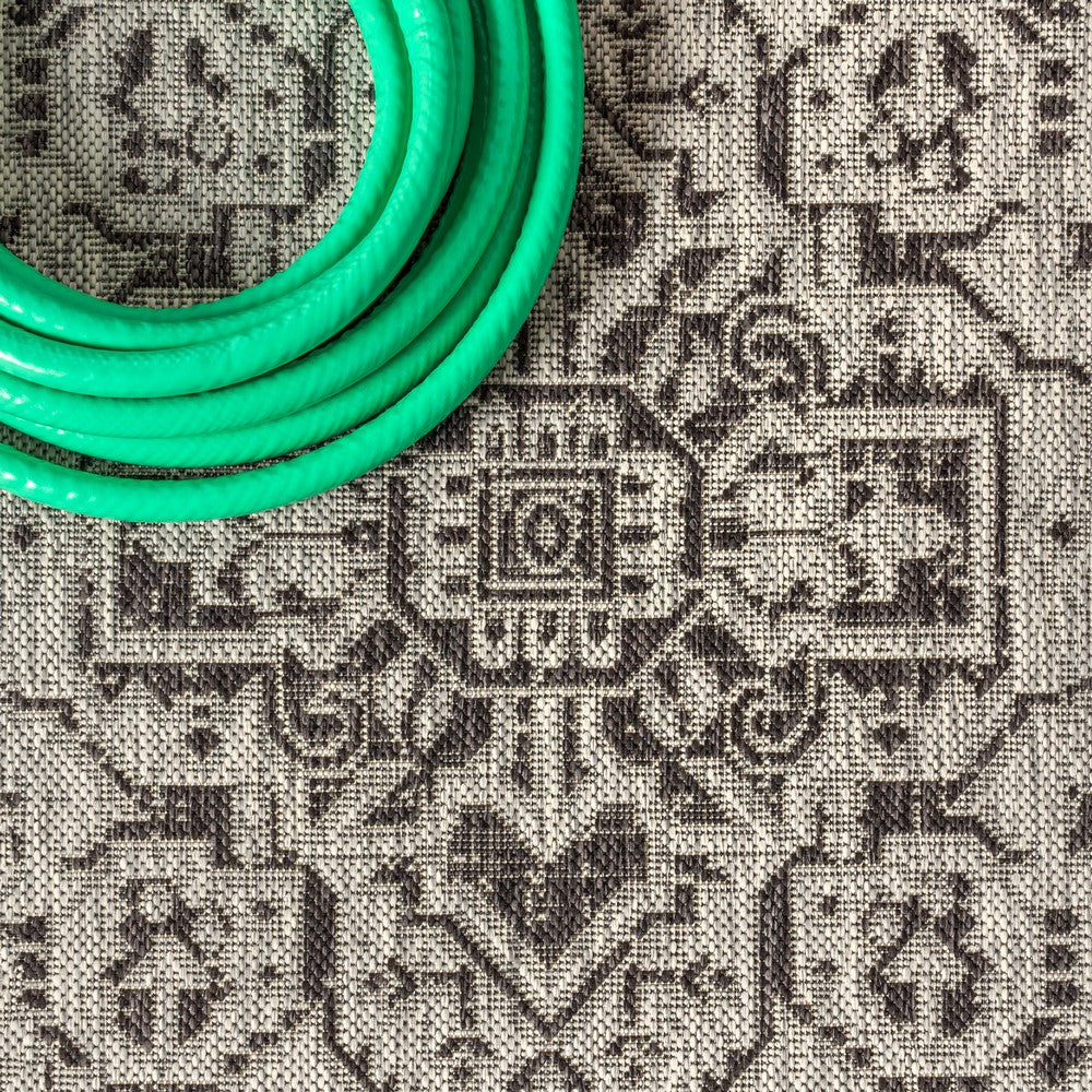 Luke Medallion Textured Weave Indoor/outdoor Runner Rug
