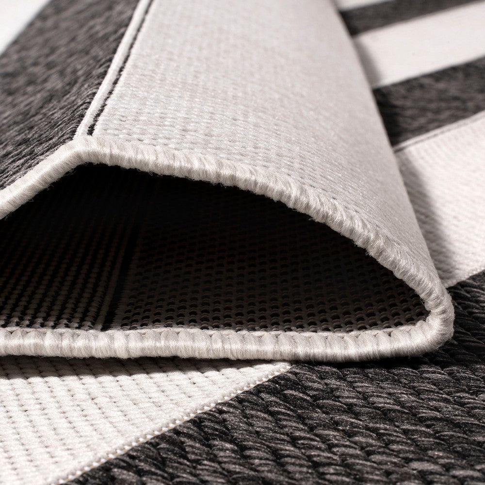 Rowena wide Stripe Indoor/outdoor Area Rug