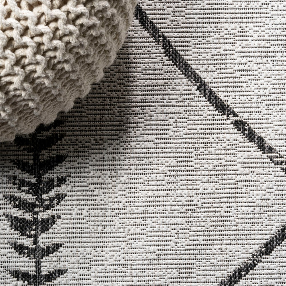 Gandra Derya Tribal Diamond Trellis Indoor/Outdoor Area Rug