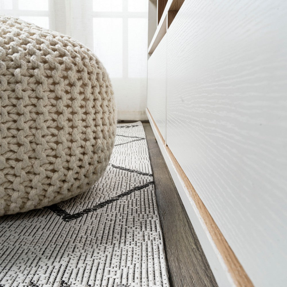 Gandra Derya Tribal Diamond Trellis Indoor/Outdoor Area Rug