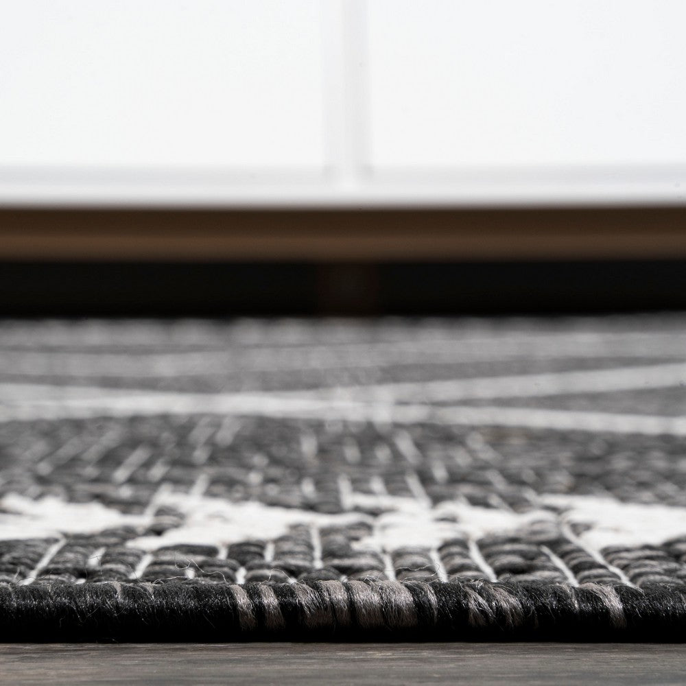 Gandra Derya Tribal Diamond Trellis Indoor/Outdoor Area Rug