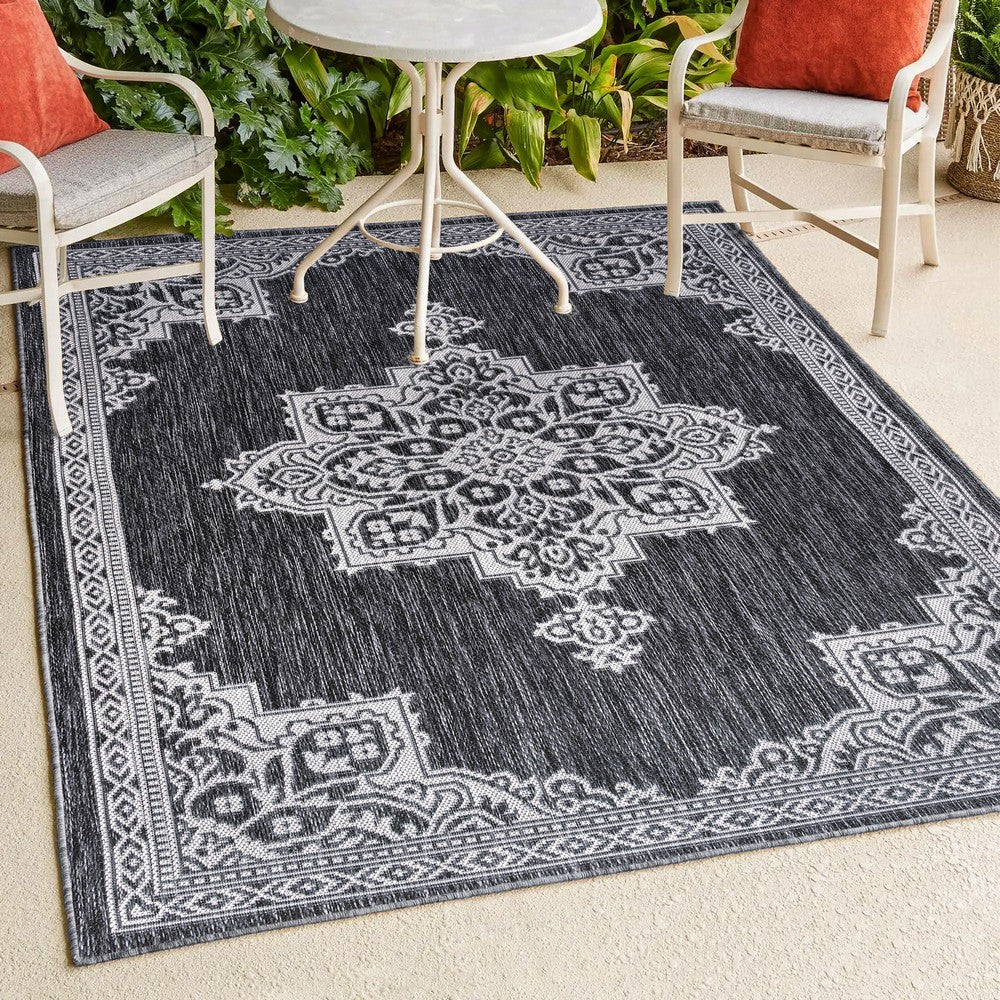 Bloom Vintage Casual Medallion Indoor/Outdoor Area Rug
