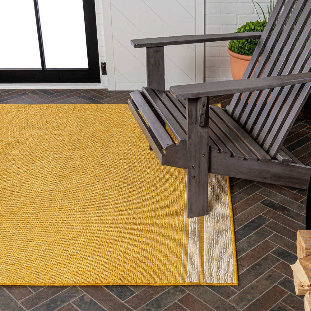 Zuri Modern Minimalist Mingled Indoor/Outdoor Area Rug