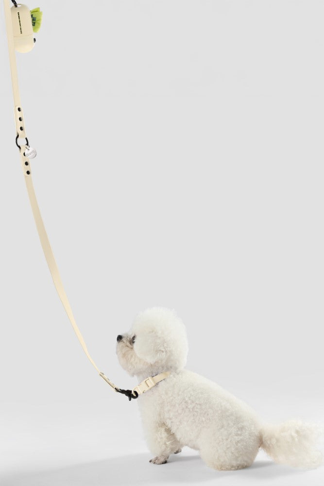 Shri 8FT Adjustable 6-in-1 Waterproof Hands-Free Leash and Collar with LED Flashlight Bag Dispenser and Poop Bag Holder