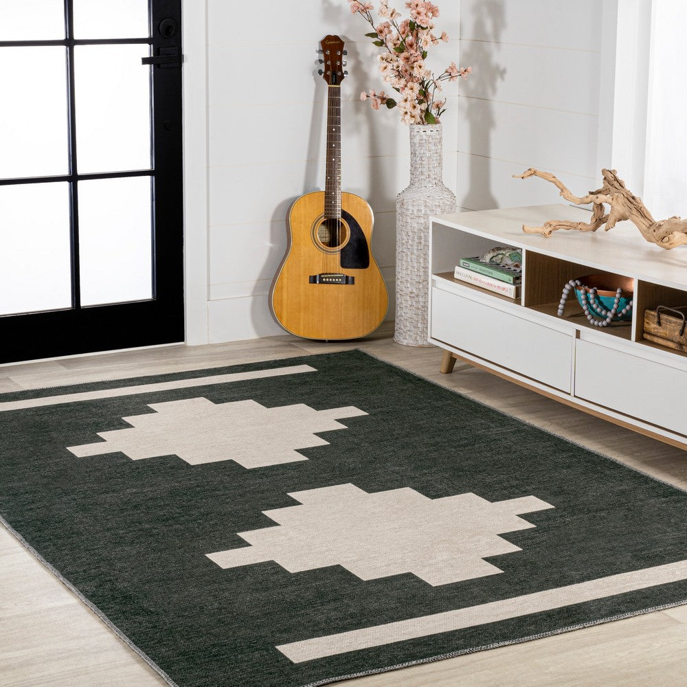 Beatrice Geometric Tribal Medallion Machine-washable Area Rug