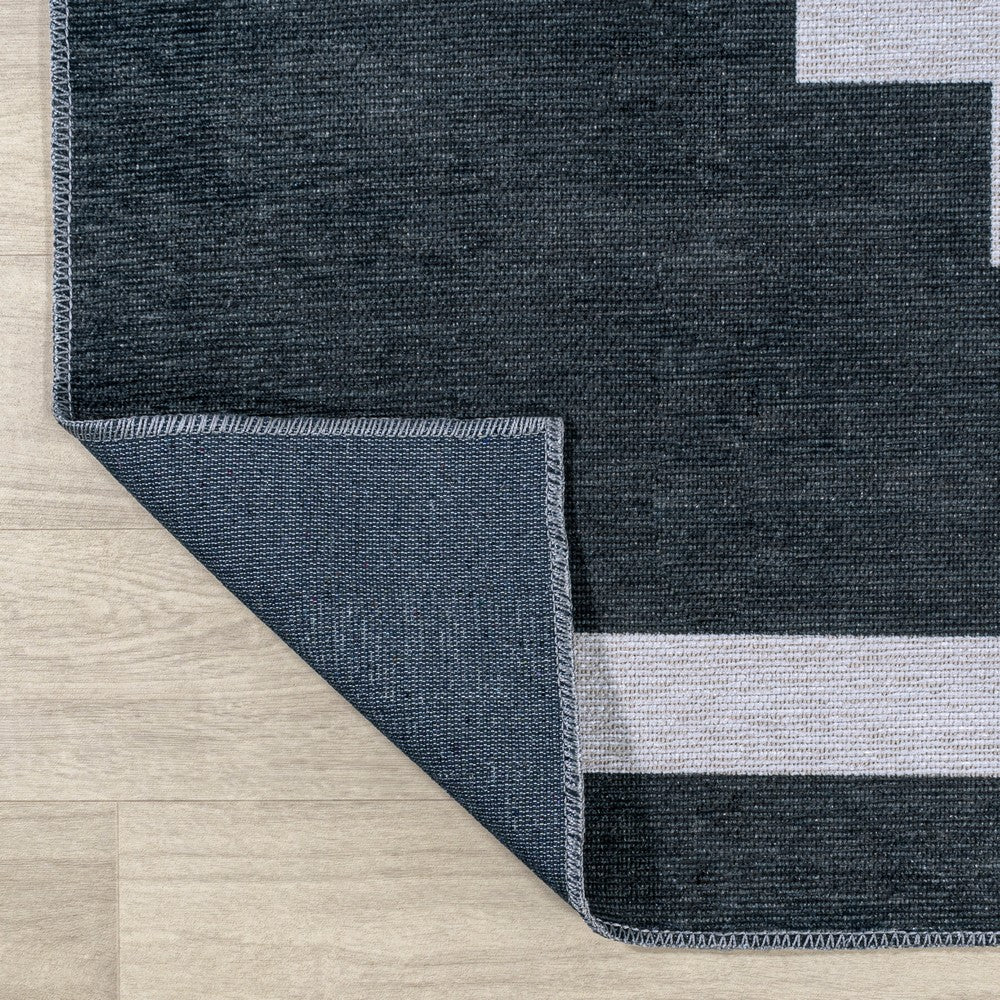 Beatrice Geometric Tribal Medallion Machine-washable Area Rug