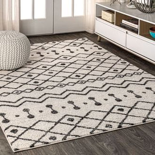 Blend Modern and Traditional with These 5 Stunning Area Rugs
