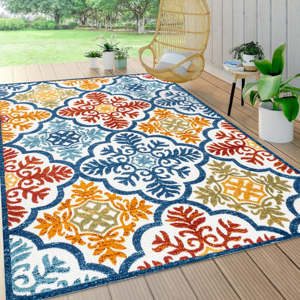 Hamilton Cassis Ornate Ogee Trellis Indoor/Outdoor Area Rug