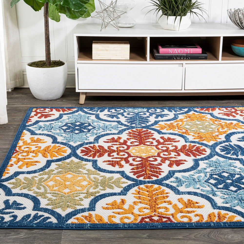 Hamilton Cassis Ornate Ogee Trellis Indoor/Outdoor Area Rug