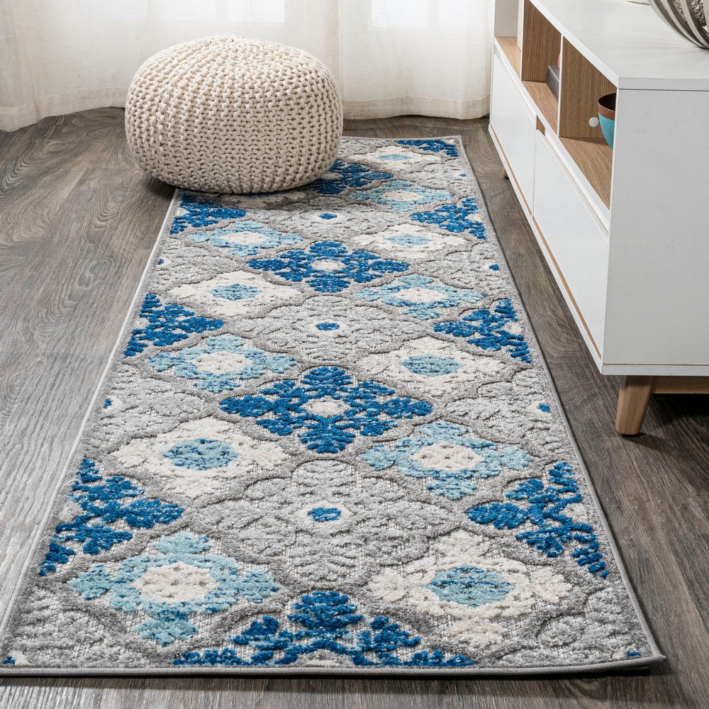 Hamilton Cassis Ornate Ogee Trellis Indoor/Outdoor Area Rug