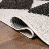 Daxaa Classic Geometric Diamond Pattern Area Rug
