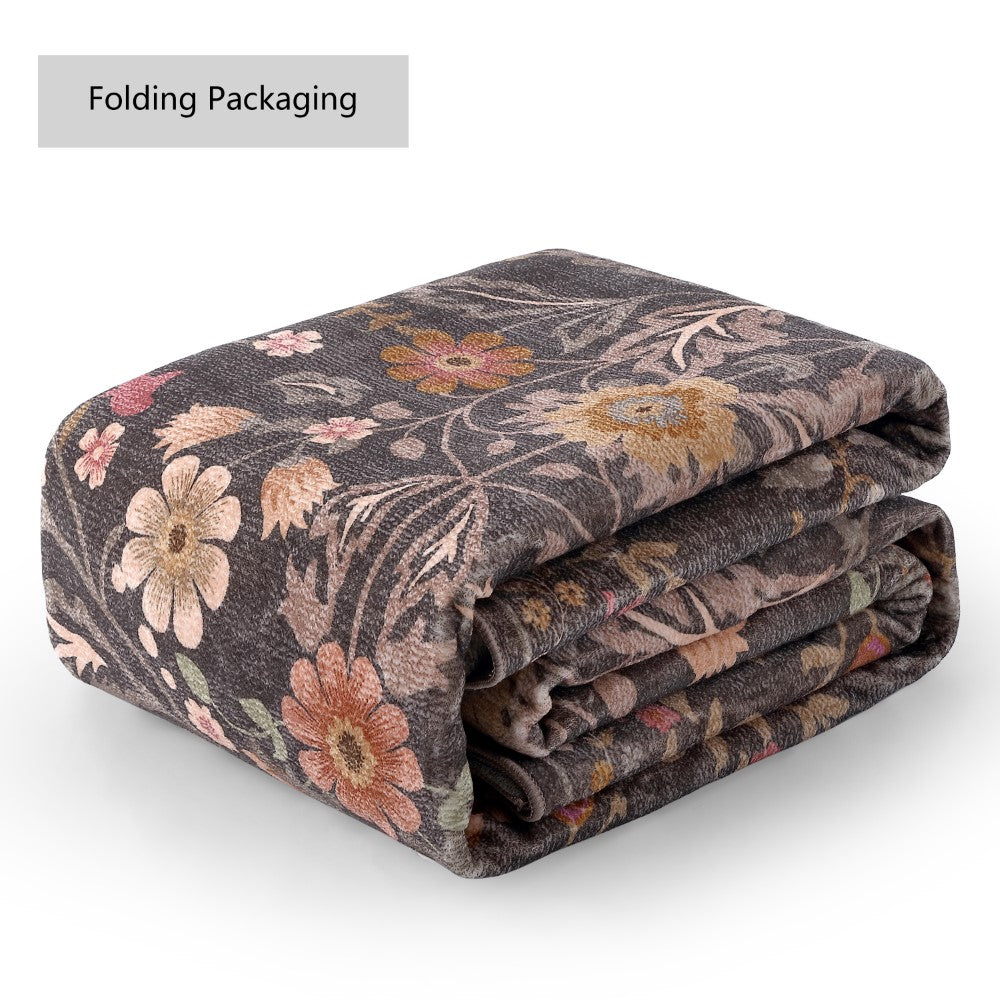 Norvyn Art Nouveau Floral Border Machine-washable Area Rug
