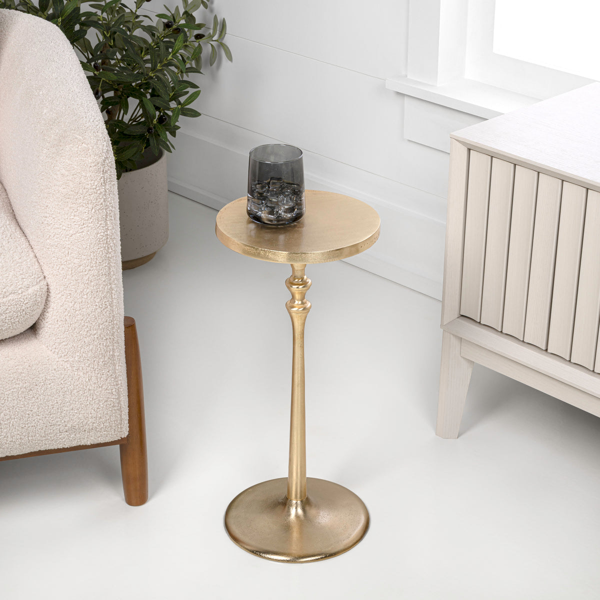 Orva 19.5" Art Deco Classic Pedestal Round Metal Drink Table and Decorative End Table