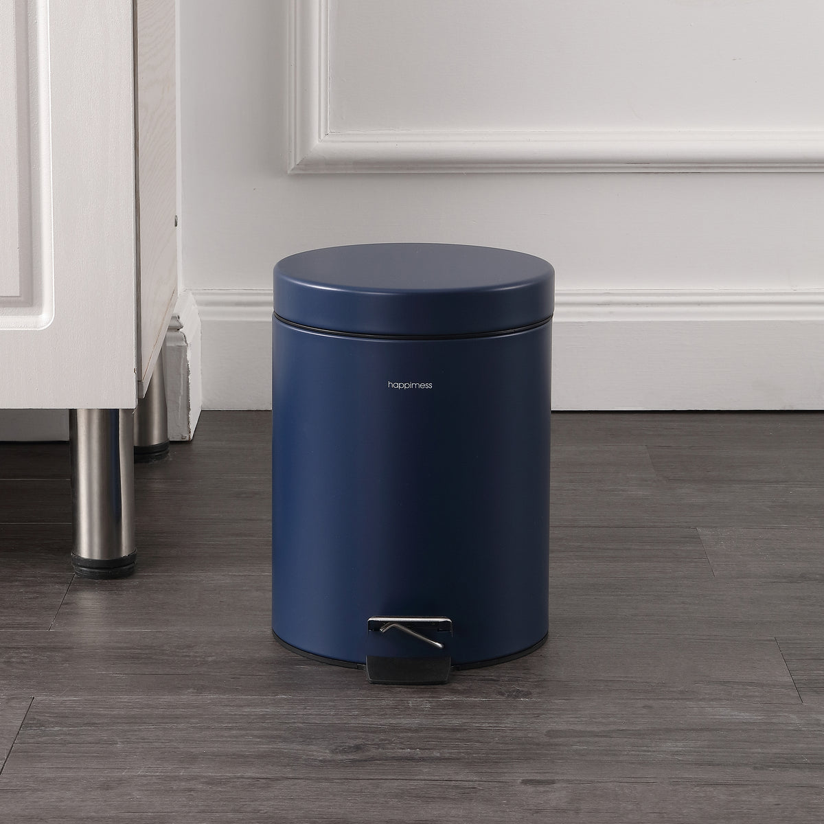 Leo 8-Gallon Step-Open Trash Can with FREE Mini Trash Can