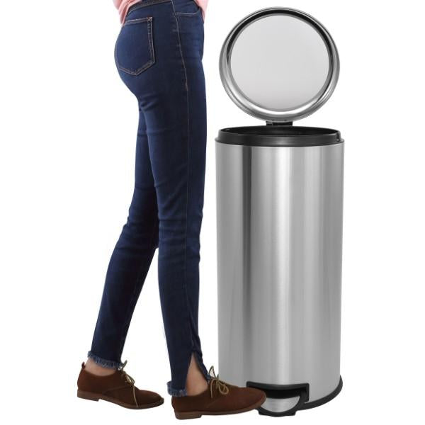 Nathan Round 8-Gallon Step-Open Trash Can with FREE Mini Trash Can