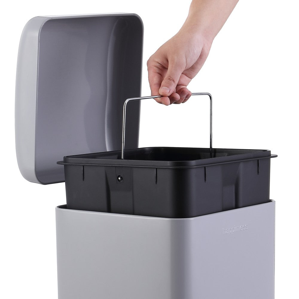 Betty Retro 30 Liters/8 Gallon Trash Can