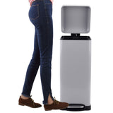 Betty Retro 30 Liters/8 Gallon Trash Can