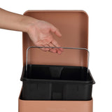 Betty Retro 30 Liters/8 Gallon Trash Can