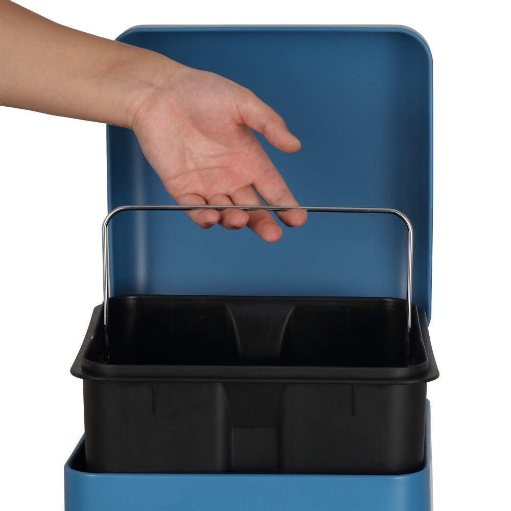 Betty Retro 30 Liters/8 Gallon Trash Can