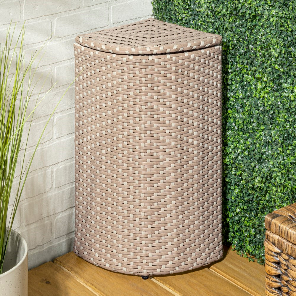 Fernhaven 15.56-Gallon All-Weather Wicker/Metal Corner Hideaway Outdoor Trash Can