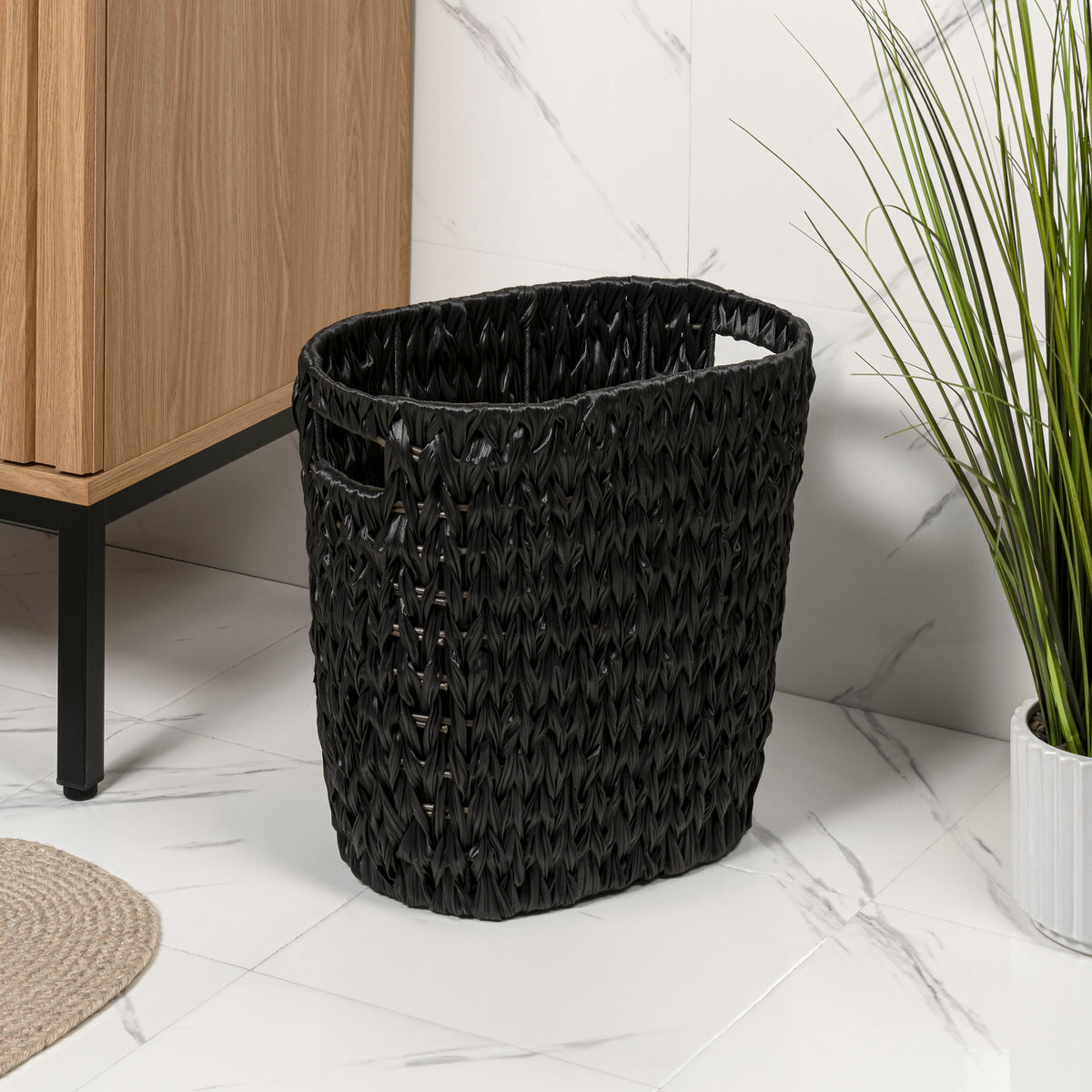Aurelyn Contemporary Farmhouse Resin 4.5-Gallon Tapered Oval Wicker Watebasket with Handles