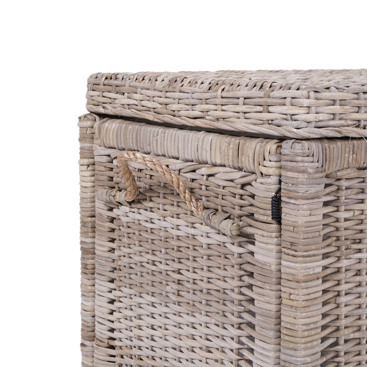 Jacob 30" Wicker Storage Trunk