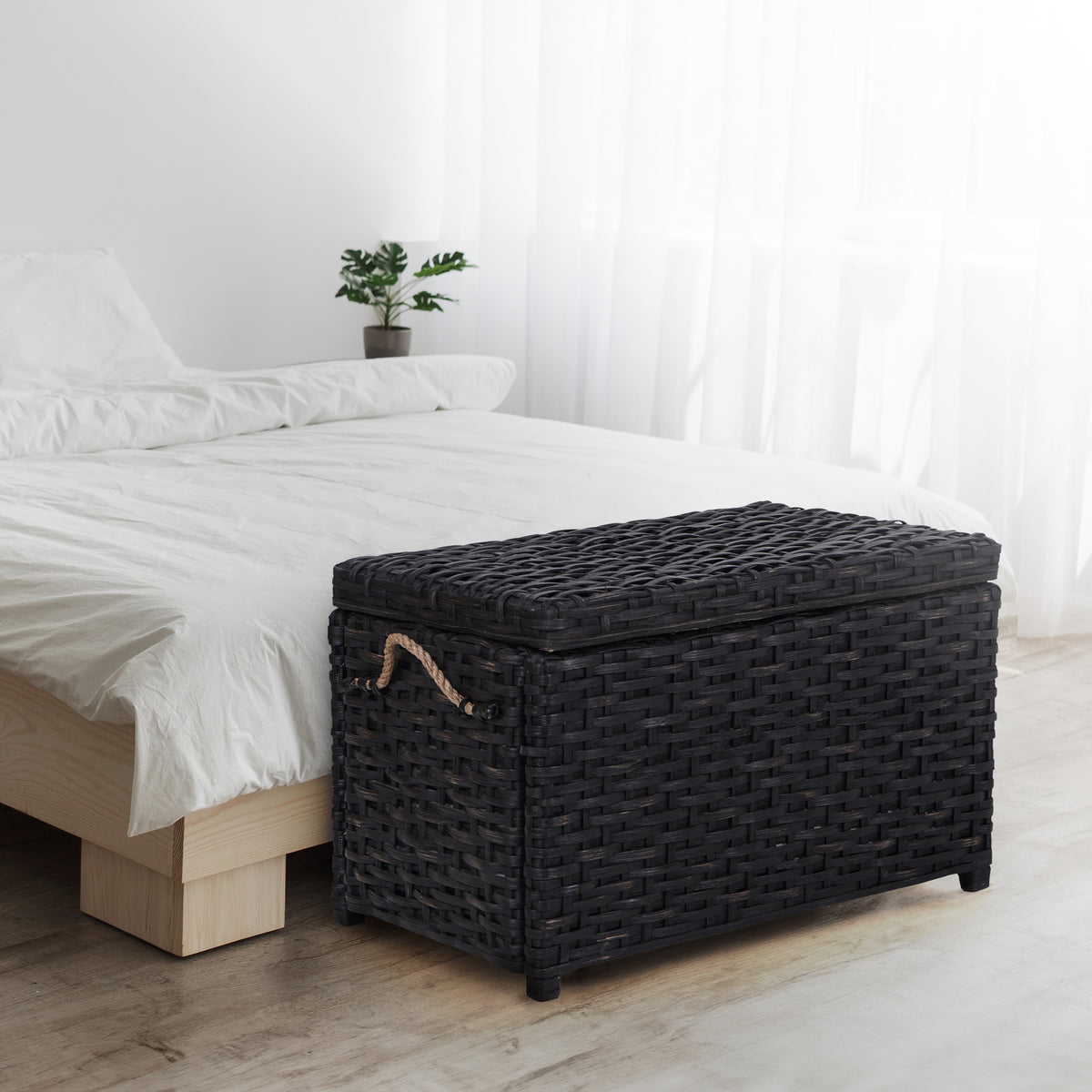 Jacob 30" Wicker Storage Trunk