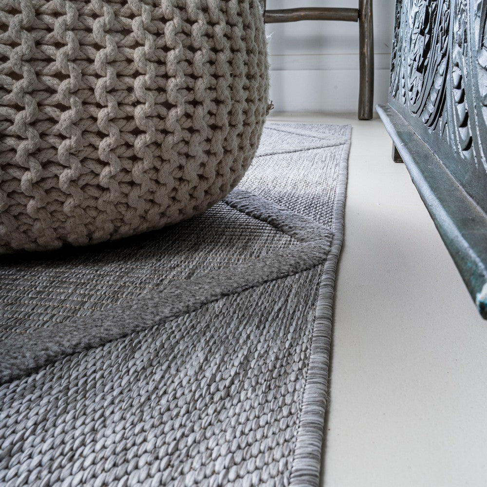 Oswald diamond Trellis Indoor/outdoor Area Rug