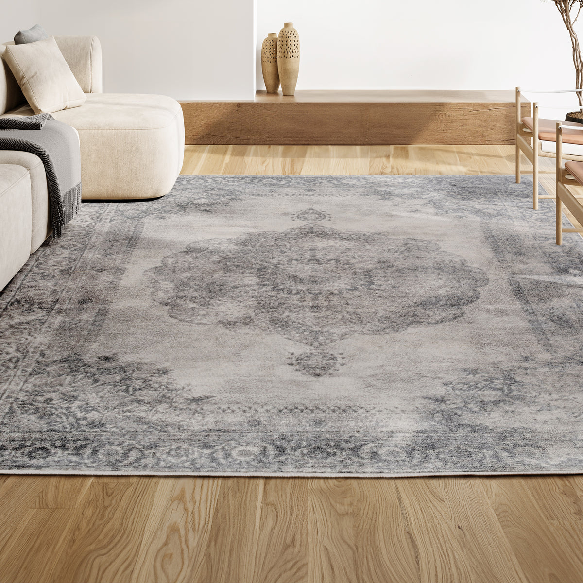 Face Cottage Medallion Area Rug
