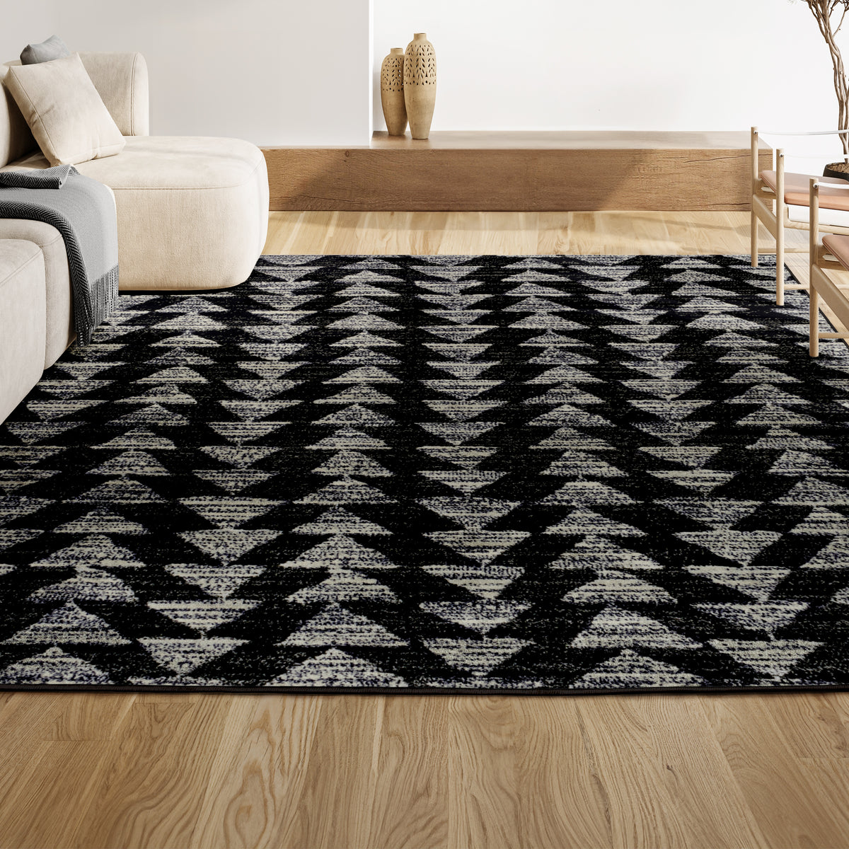 Tonga Aisha Moroccan Triangle Geometric Area Rug