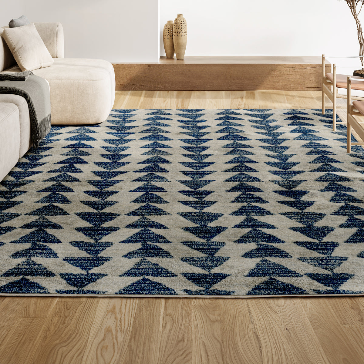 Tonga Aisha Moroccan Triangle Geometric Area Rug