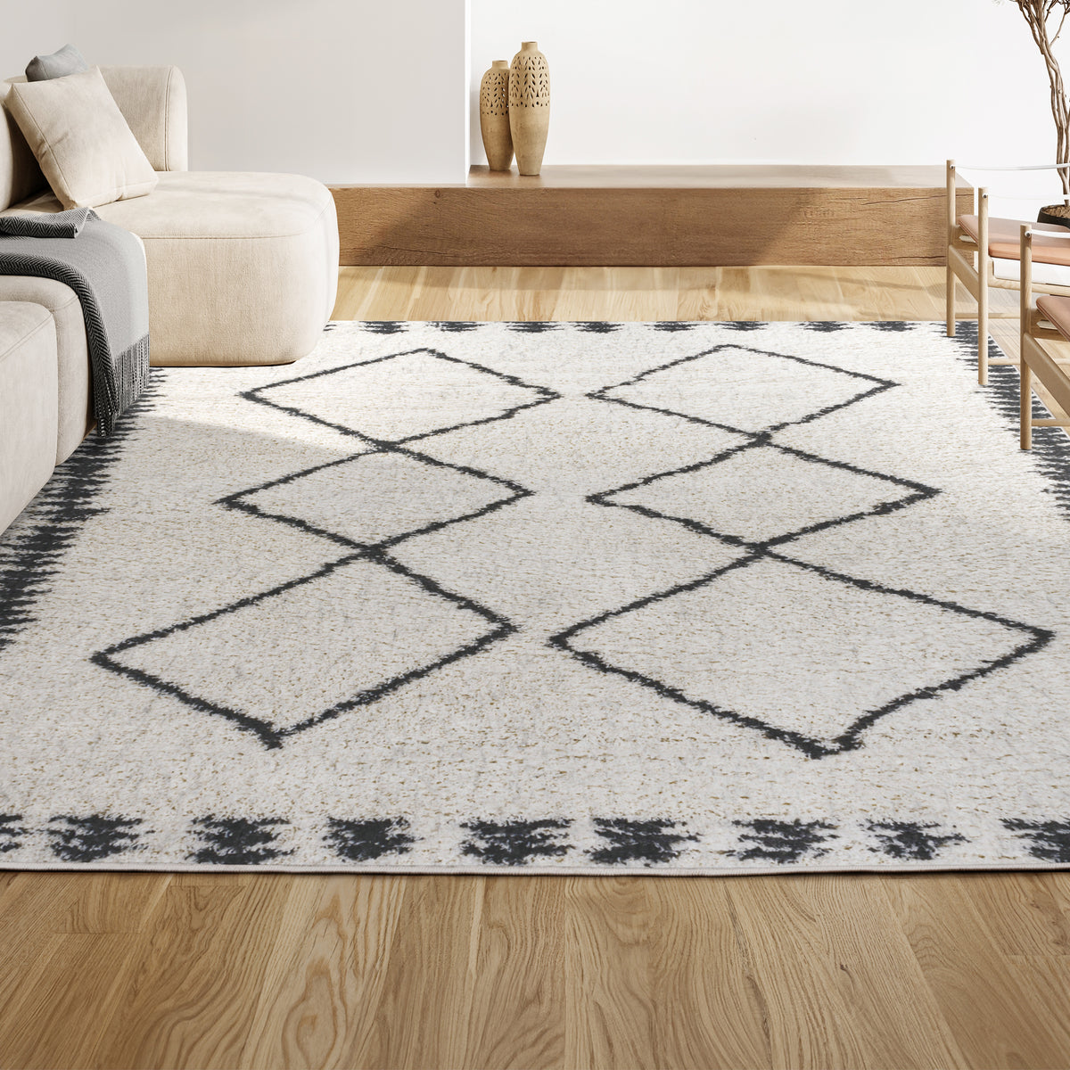Whangarei Calvia Moroccan Diamond Shag Area Rug