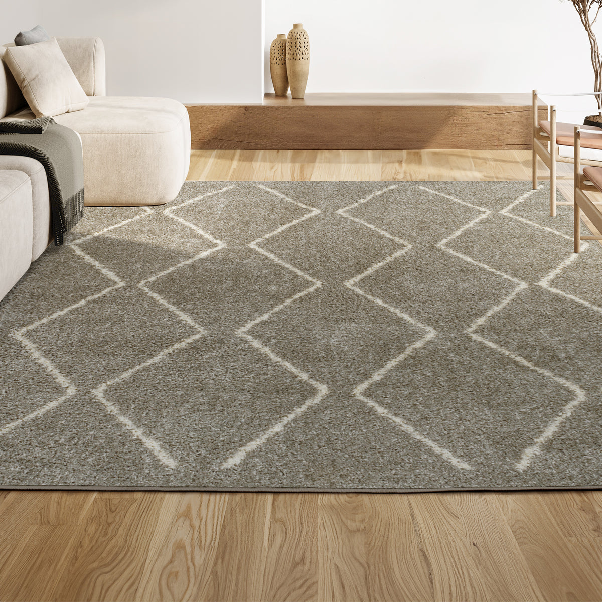 Hibiscus Catala Moroccan Diamond Shag Area Rug