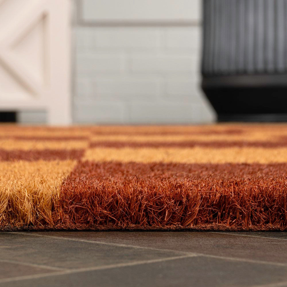 Winters Classic Farmhouse Checkered Coir Area Rug