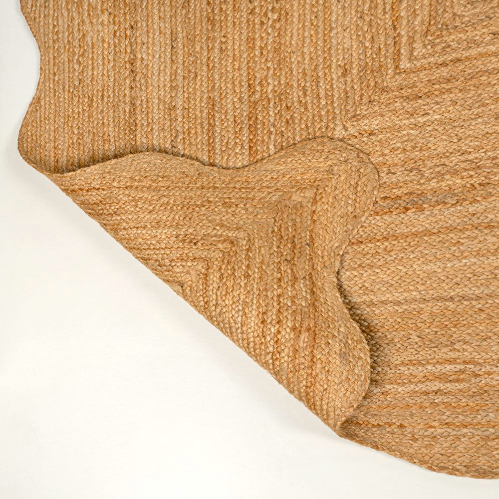 Elvoria Cottage Scallop Edge Jute Area Rug