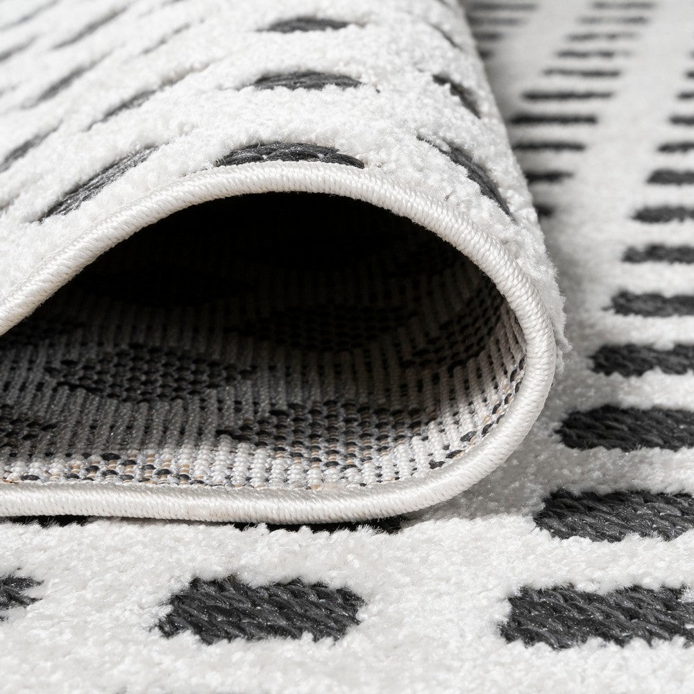 Castelo Rabat High-Low Pile Mini-Diamond Indoor/Outdoor Area Rug