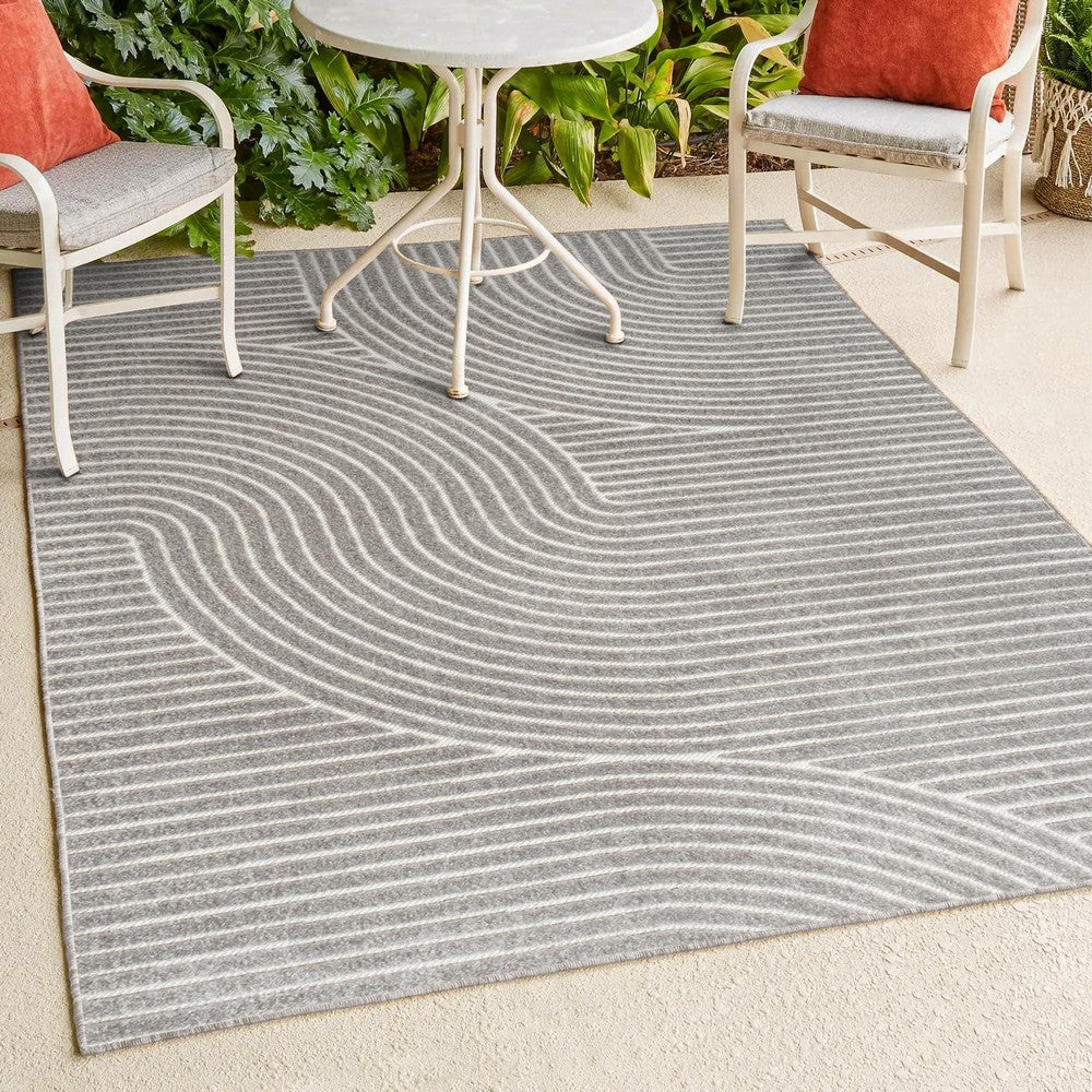Ewe Minimalist Curve Geometric Indoor/Outdoor Rug