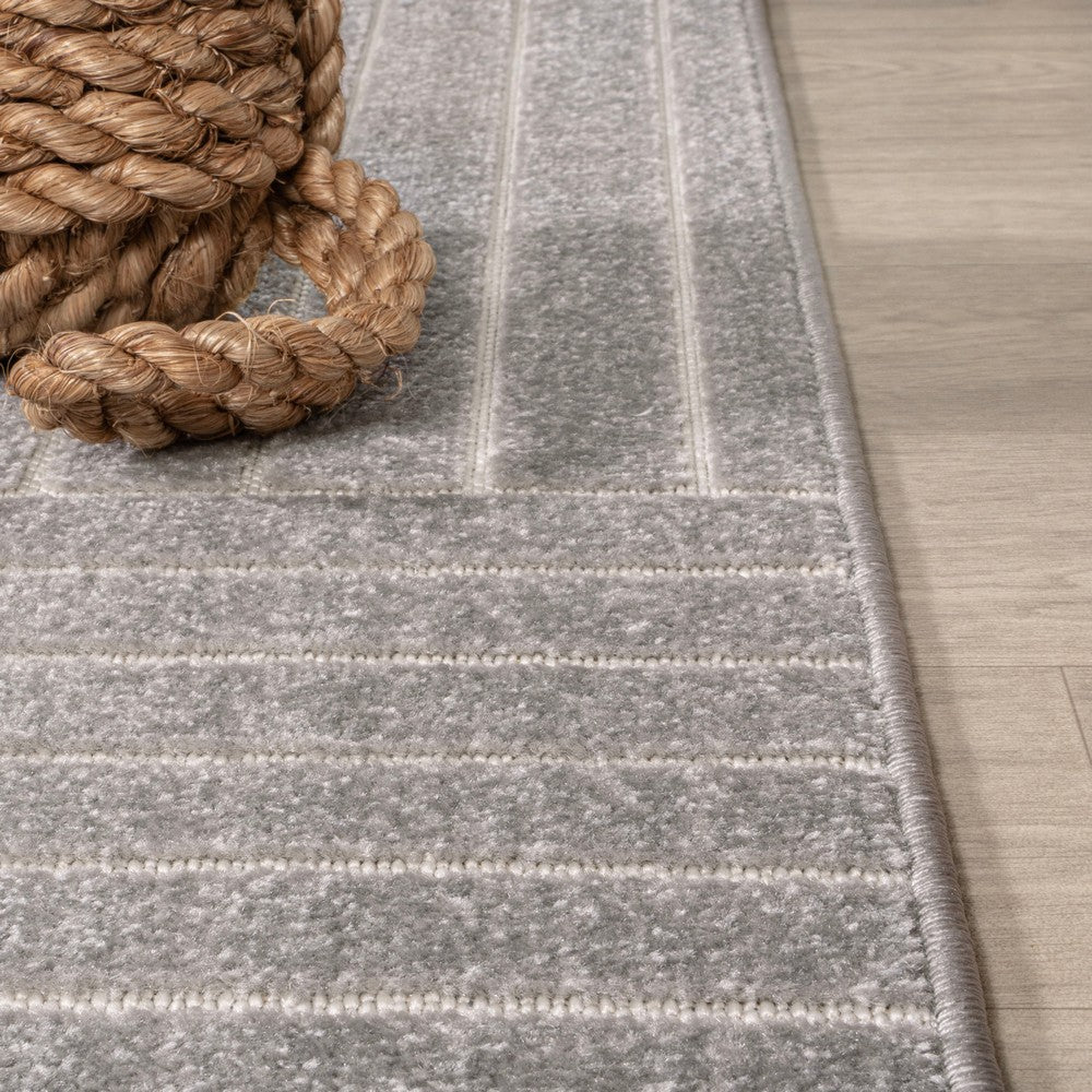 Akan Minimalist Angle Geometric Indoor/Outdoor Rug