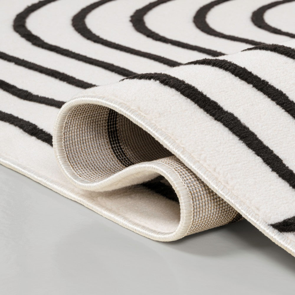 Akan Minimalist Angle Geometric Indoor/Outdoor Rug