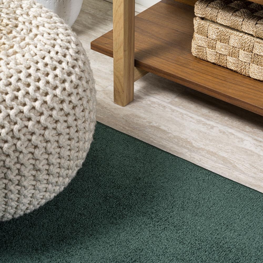 Trivor Haze Solid Low-pile Area Rug Emerald