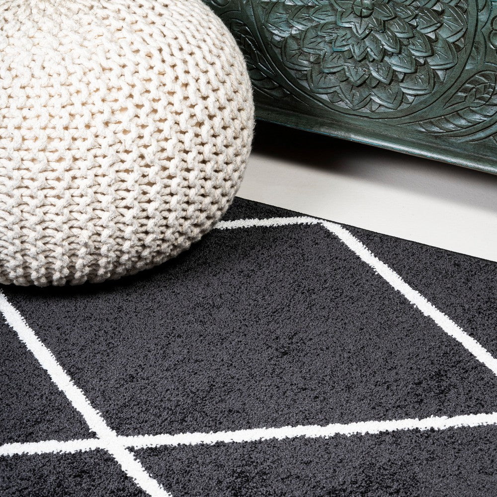 Bounty Minimalist Diamond Trellis Area Rug