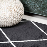 Bounty Minimalist Diamond Trellis Area Rug